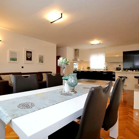 City Gallery Apartment Zadar Bagian luar foto